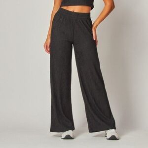 Elegant Black Wide-Leg Trousers